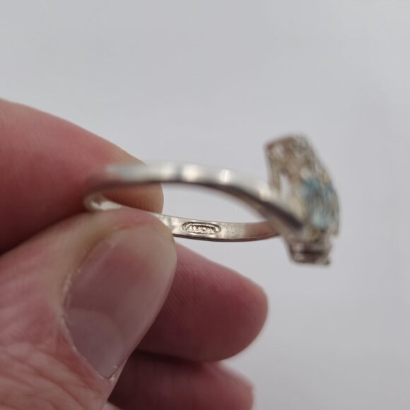 Size 11 Sterling Silver Avon Brand Topaz And CZ Gems Ring A2511 - Picture 6 of 9